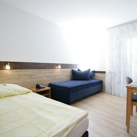 Hotel Am Baronenwald Göppingen Dış mekan fotoğraf