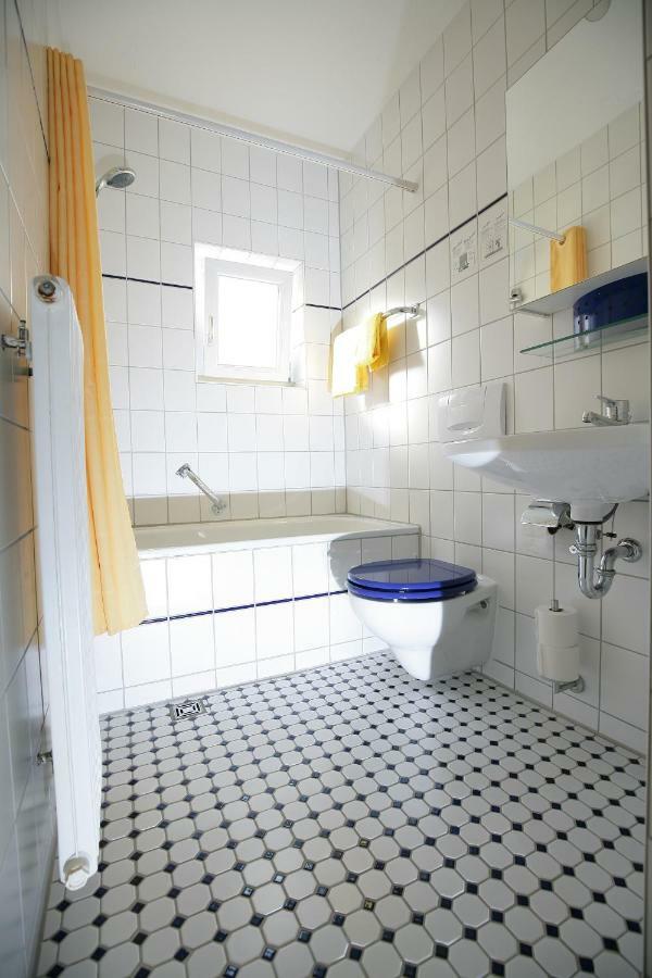 Hotel Am Baronenwald Göppingen Dış mekan fotoğraf