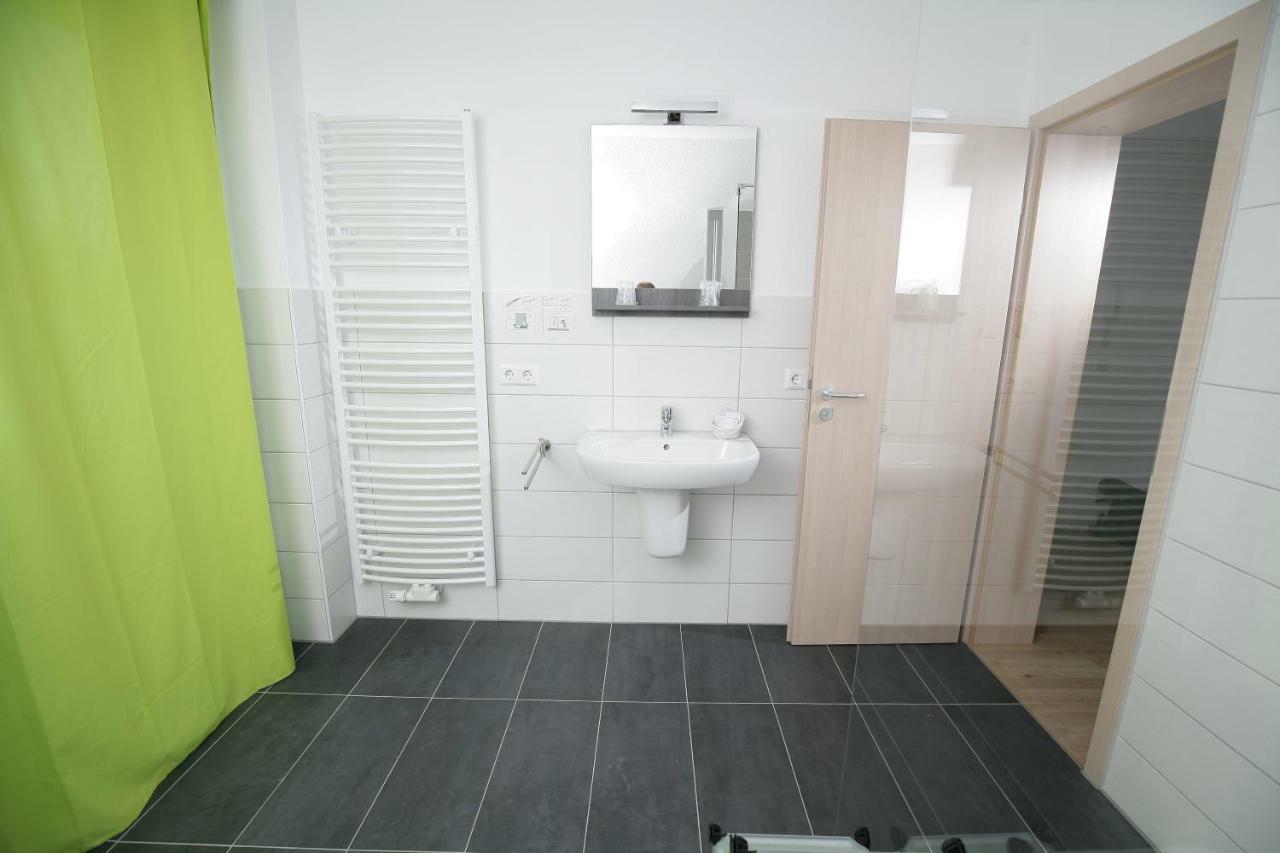 Hotel Am Baronenwald Göppingen Dış mekan fotoğraf