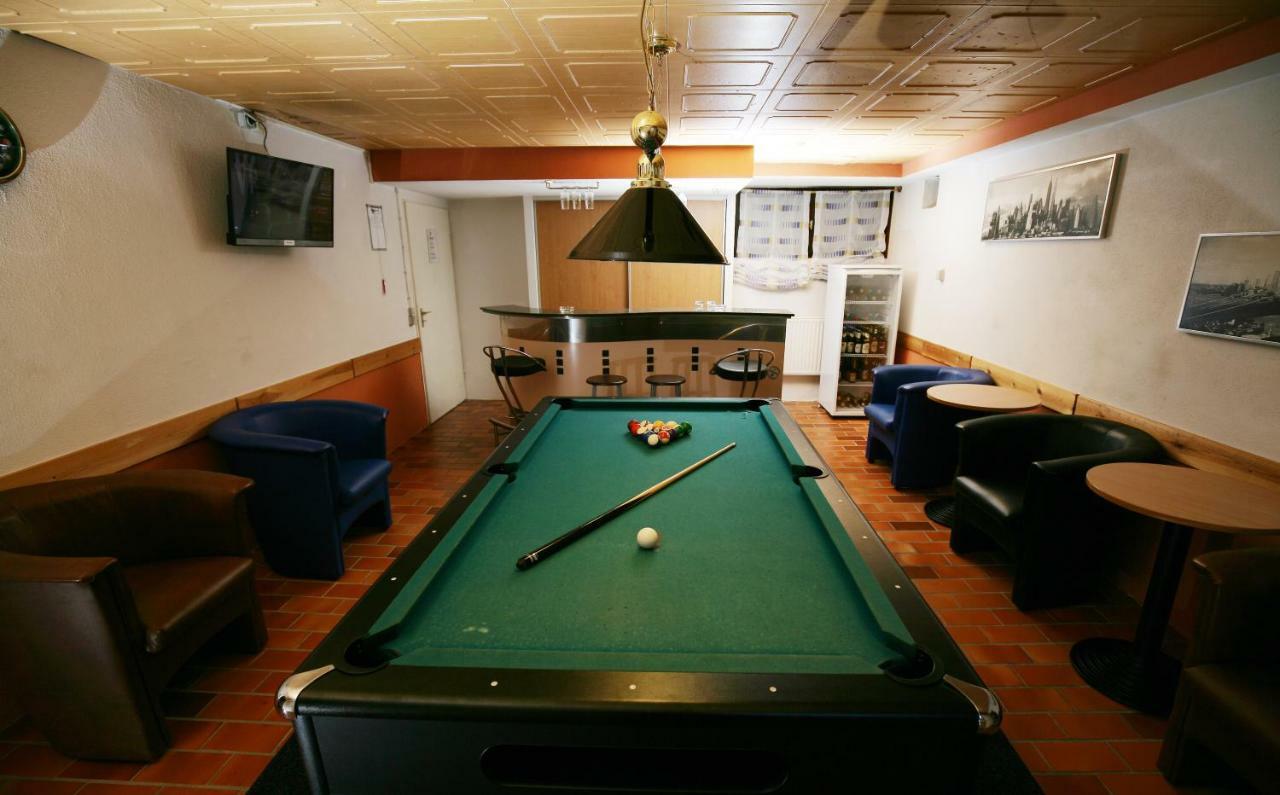 Hotel Am Baronenwald Göppingen Dış mekan fotoğraf