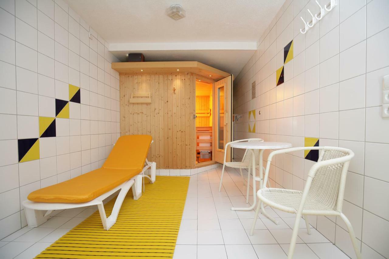 Hotel Am Baronenwald Göppingen Dış mekan fotoğraf