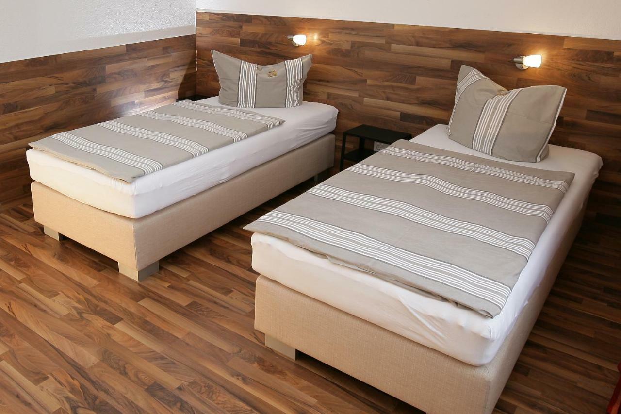 Hotel Am Baronenwald Göppingen Dış mekan fotoğraf